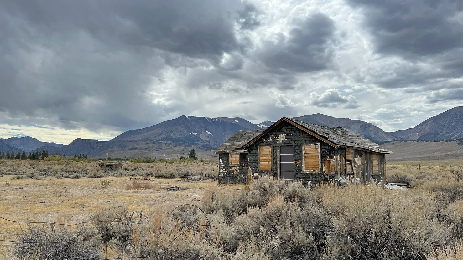 アメリカ製　ミッドセンチュリー LYNARD OF CALIFORNIA That House on 395 - IYKYK - Eastern Sierra - California